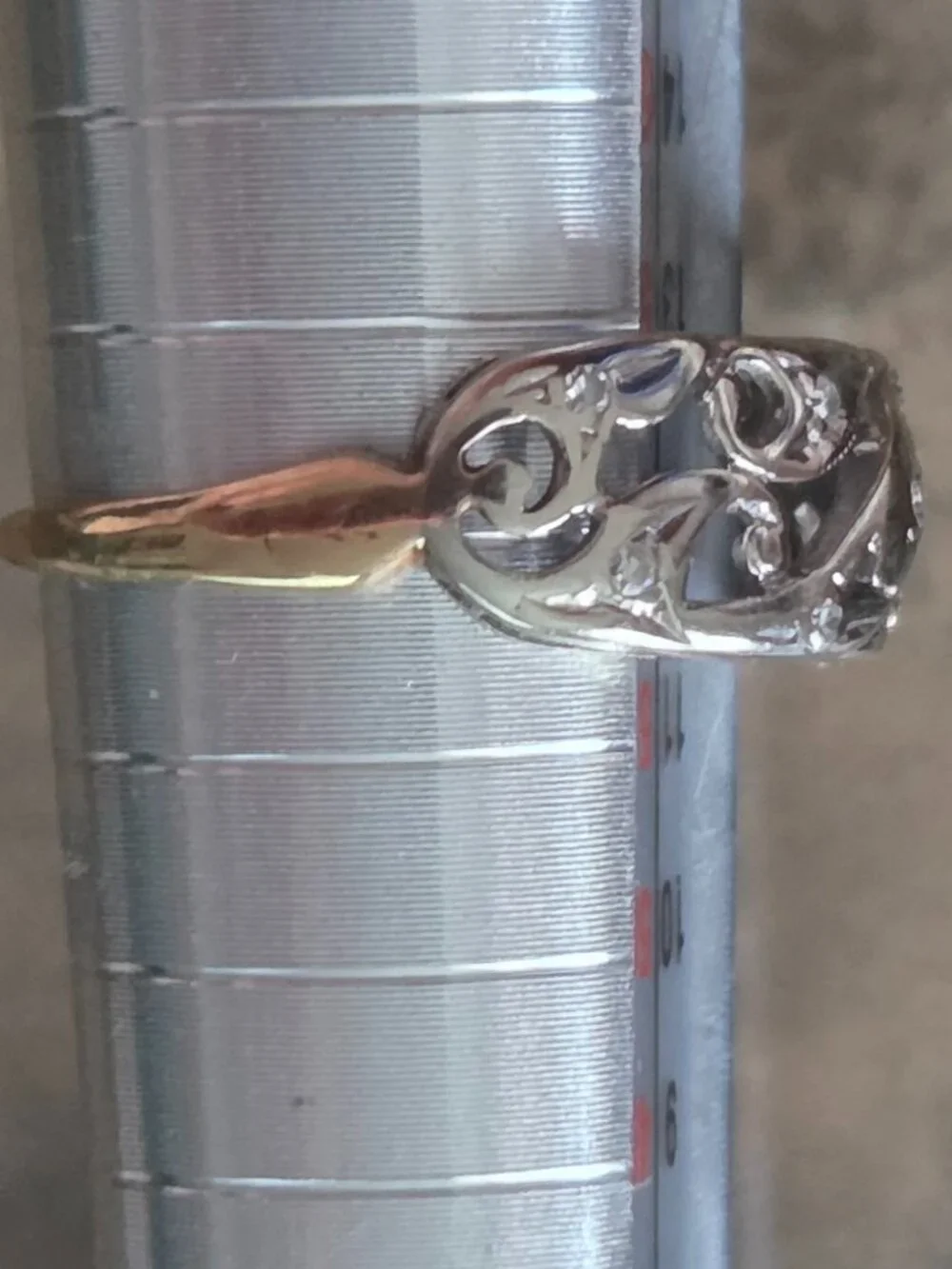 Vintage Two-Tone Yellow & White Gold Scroll Filigree Diamond Ring - Size 6